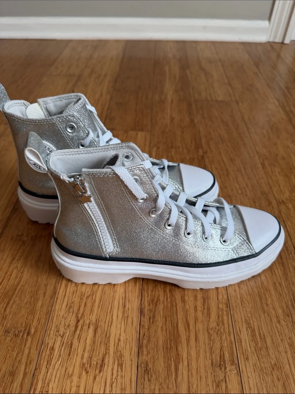 Converse Kids Lugged Lift Silver Metallic High-Top Sneakers